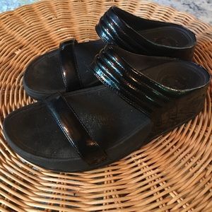 Black patent leather Fit Flops size 6